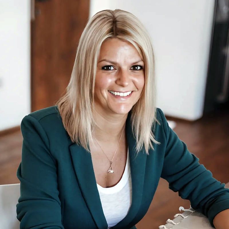 Amanda Charles író, szerző